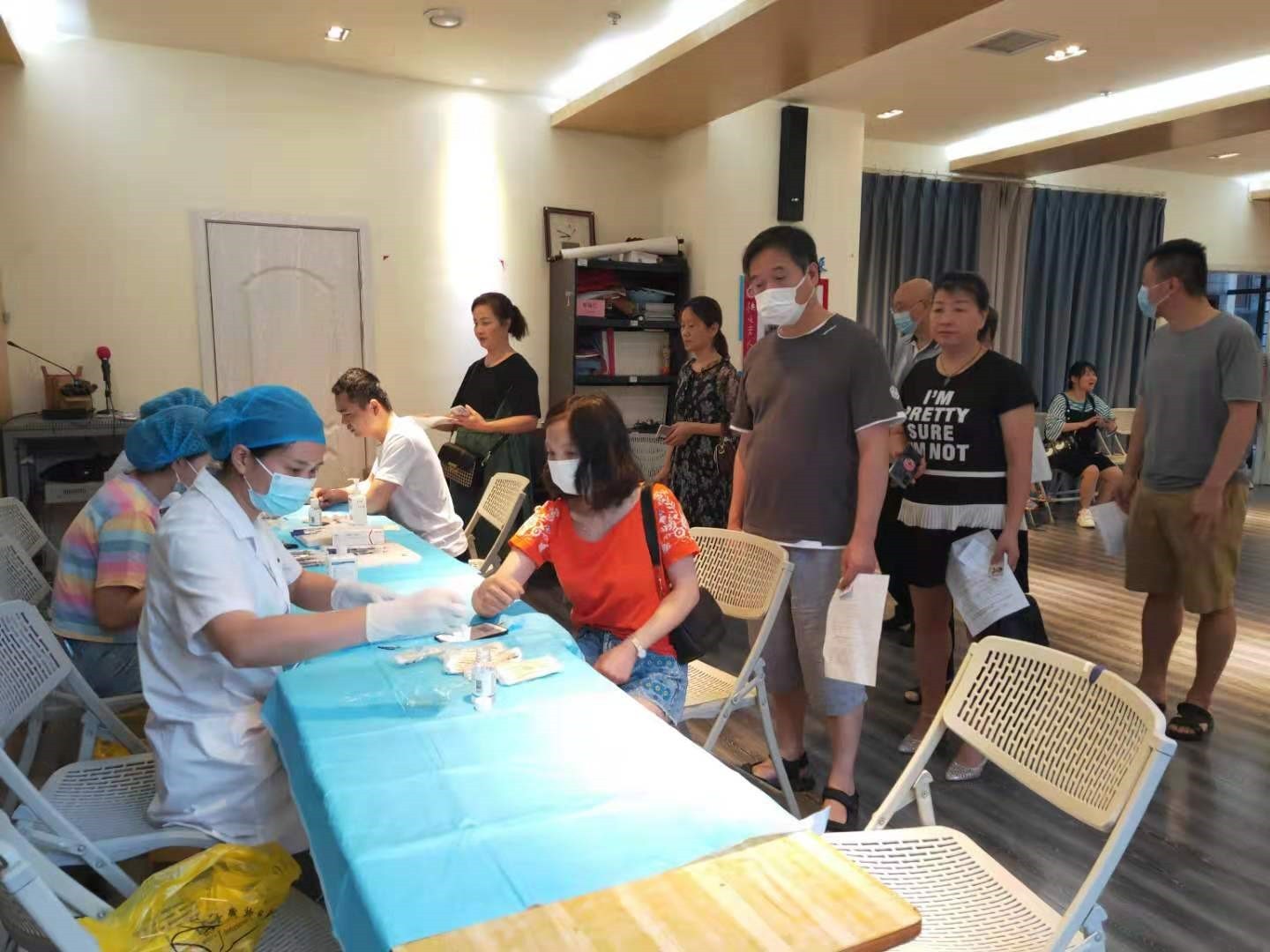 疫苗接种现场井然有序