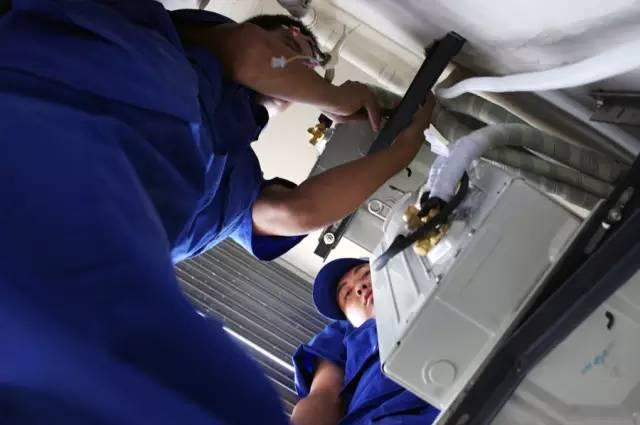 2016年行业高薪榜出炉 工资最高的竟是这个职业