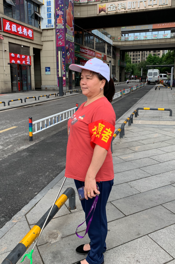 52岁的许冬花，是红十字会的一名志愿者。长沙晚报全媒体记者 邓艳红 供图