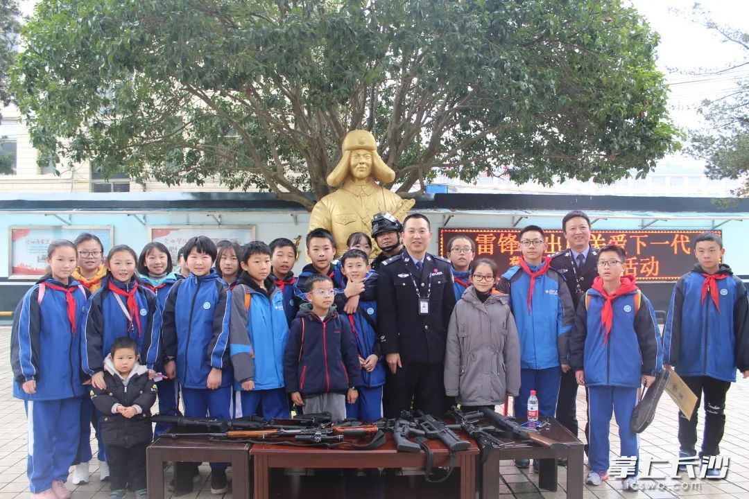 雷锋派出所常开展学雷锋活动。图片均为通讯员提供