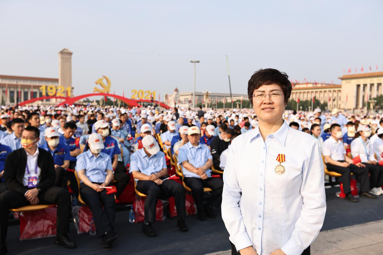 中联重科党委委员、副总裁、总工程师付玲受邀参加庆祝大会。通讯员 丁未供图