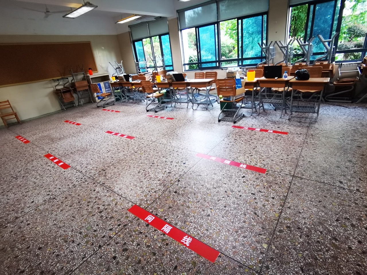 长郡中学接种疫苗现场。长沙晚报通讯员王剑摄