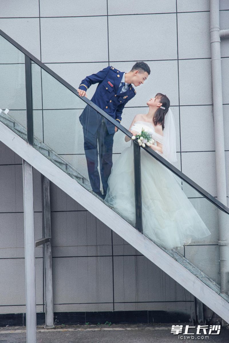 李豪和石佶祥。长沙晚报通讯员 蒋伟岸 供图