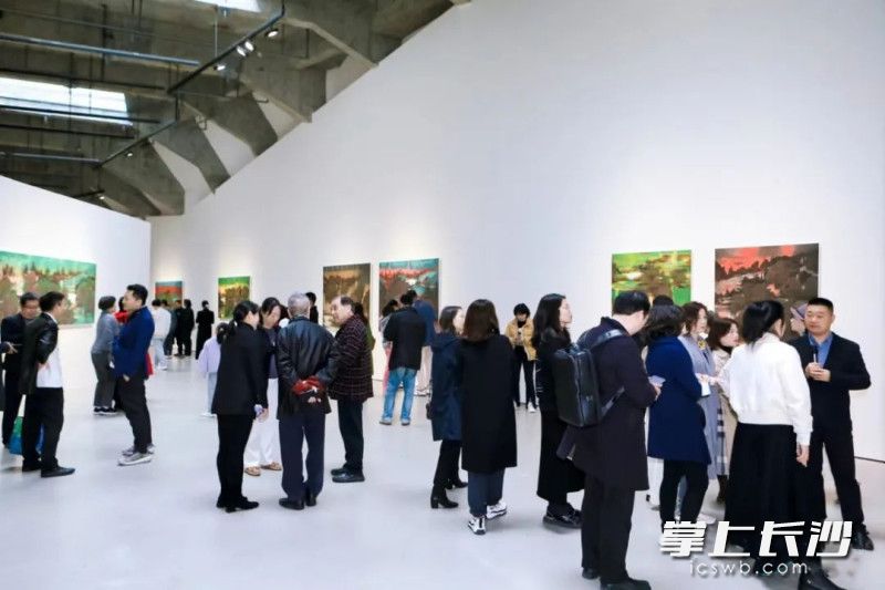 刘云艺术展在雅昌（深圳）艺术中心举行。