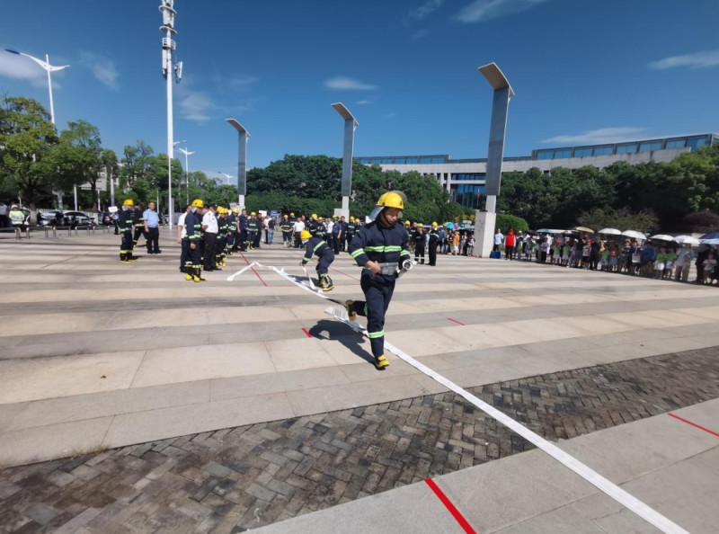 比武竞赛现场。