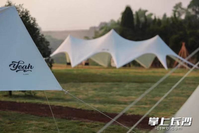 “走吧去野·跳马自然营地”风光秀丽。