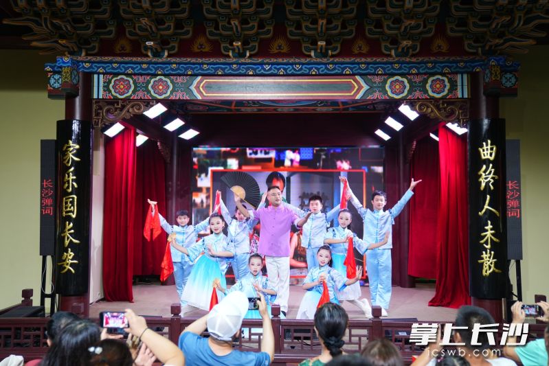 长沙弹词情景剧《传承》 均为长沙非遗馆供图 长沙弹词情景剧《传承》 均为长沙非遗馆供图