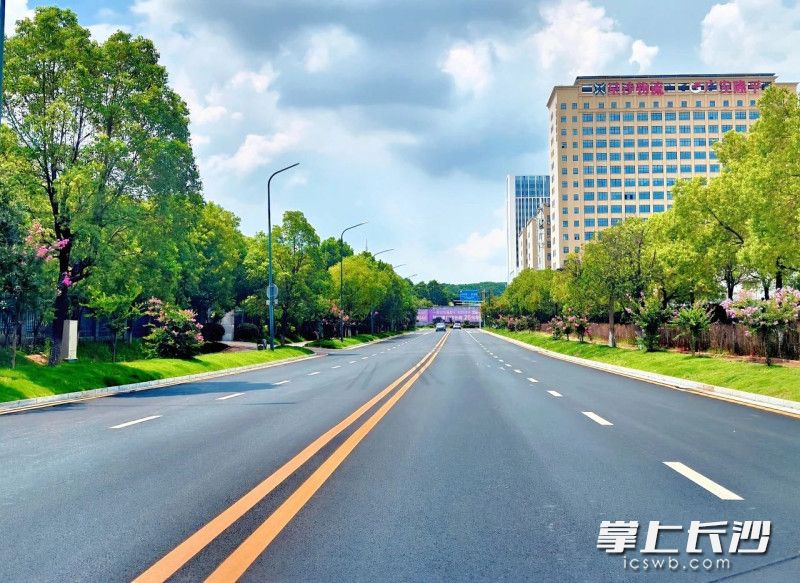 提质改造后的板仓路。通讯员供图