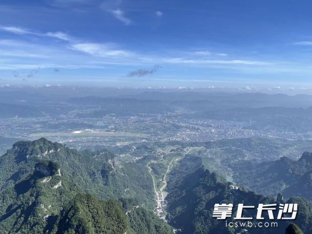 新学期第一周，长沙天气开启“随机切换”模式。长沙晚报全媒体记者 舒元臻 摄