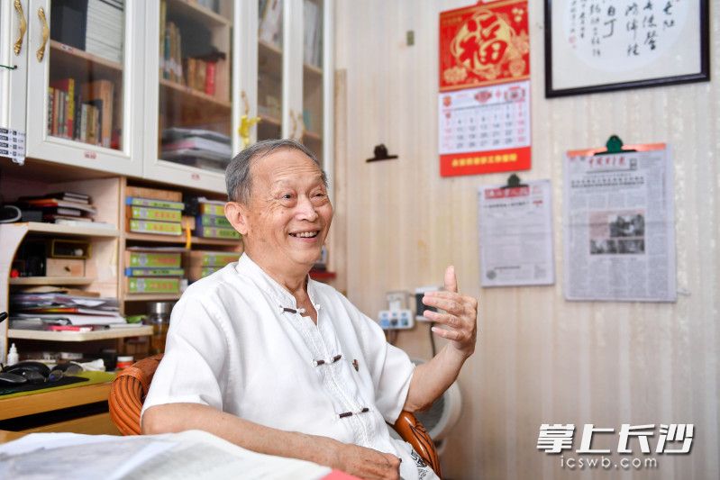 永安退休教师刘谷君。 长沙晚报全媒体记者 王志伟 摄