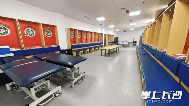 运动员休息室设施设备同步升级，确保运动员维持良好竞技状态。