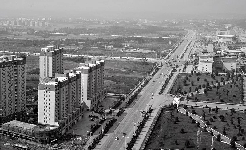 △2008年的市政府附近