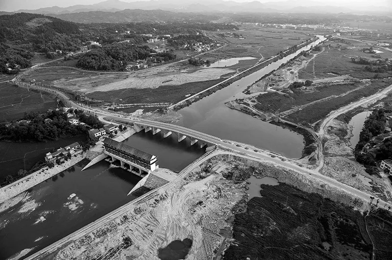 △2010年的灰汤镇