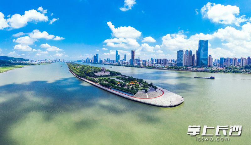 一江碧水,串起长株潭三市。 一江碧水,串起长株潭三市。