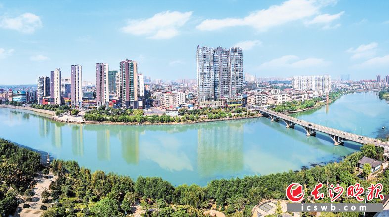 宁乡市坚持生态文明先行,加快推进百姓富、生态美的绿色可持续发展,让人们乐享和谐美丽的宜居环境。均为受访者供图 宁乡市坚持生态文明先行,加快推进百姓富、生态美的绿色可持续发展,让人们乐享和谐美丽的宜居环境。均为受访者供图