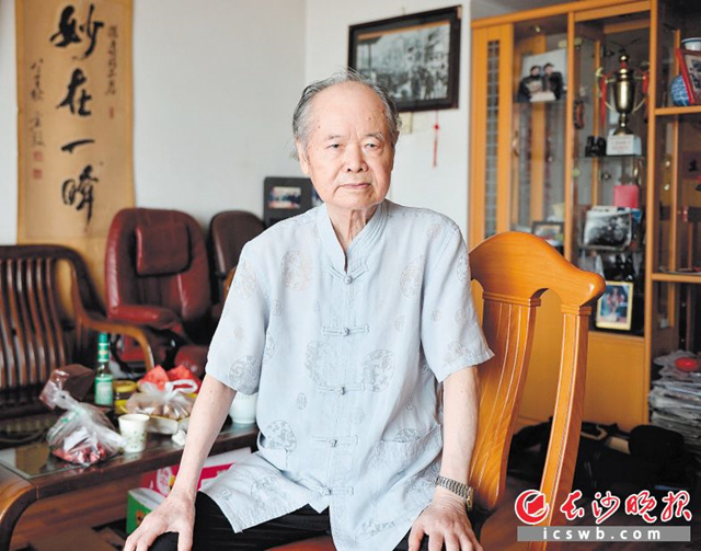 游振鑫接受本报记者采访。 长沙晚报全媒体记者 邹麟 摄