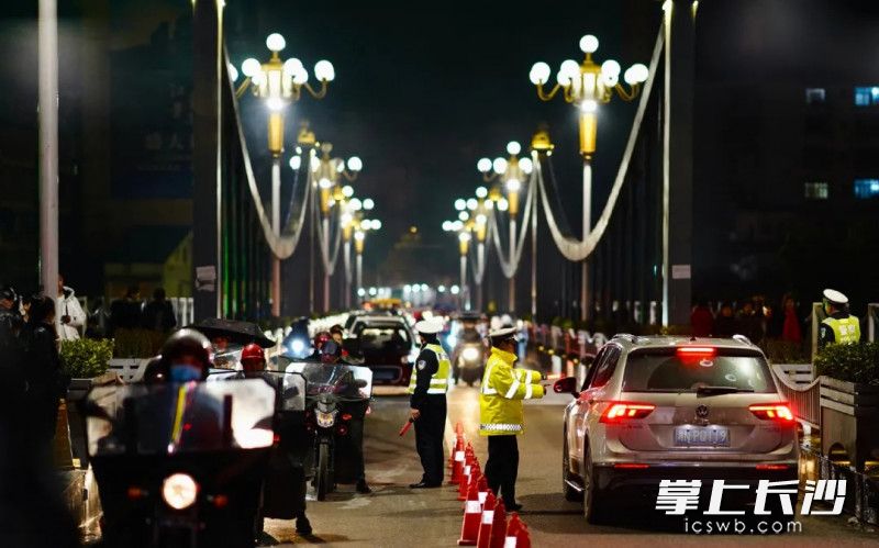 全省各级公安机关全力以赴做好防风险、保安全、护稳定各项工作。均为湖南公安供图