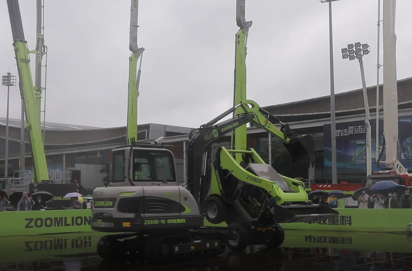 中联重科机甲舞。