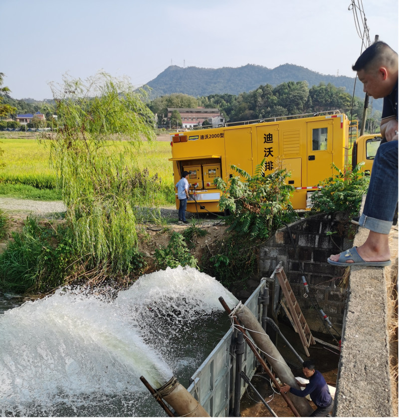 调水抗旱现场。均为通讯员 熊姣 供图