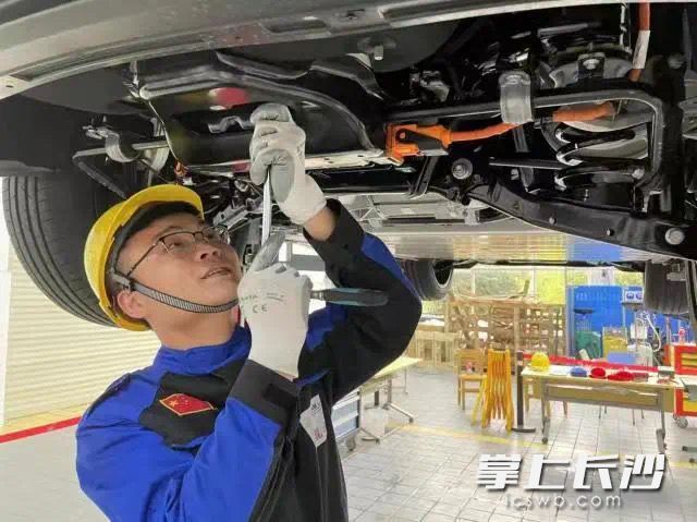 朱德勇。 均为受访者供图