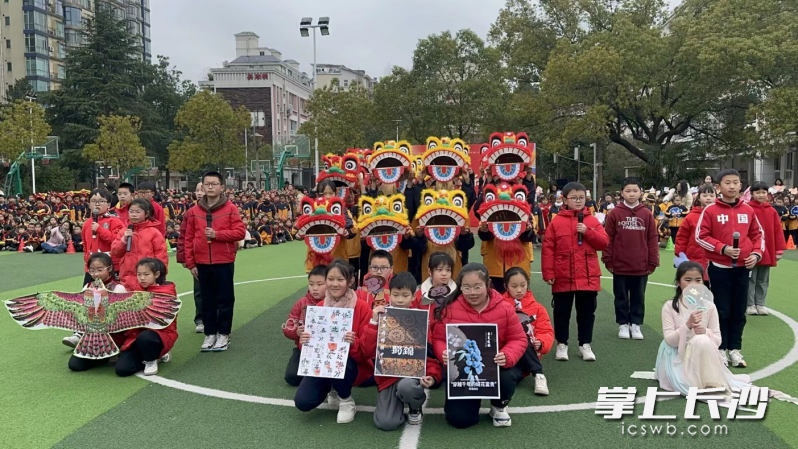 这些手工作品真精美! 这些手工作品真精美!