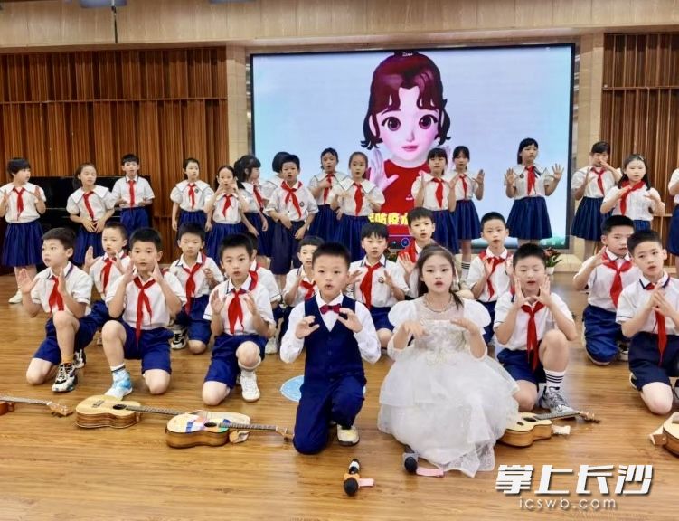 防溺水手势操。 均为长沙晚报通讯员袁泉供图