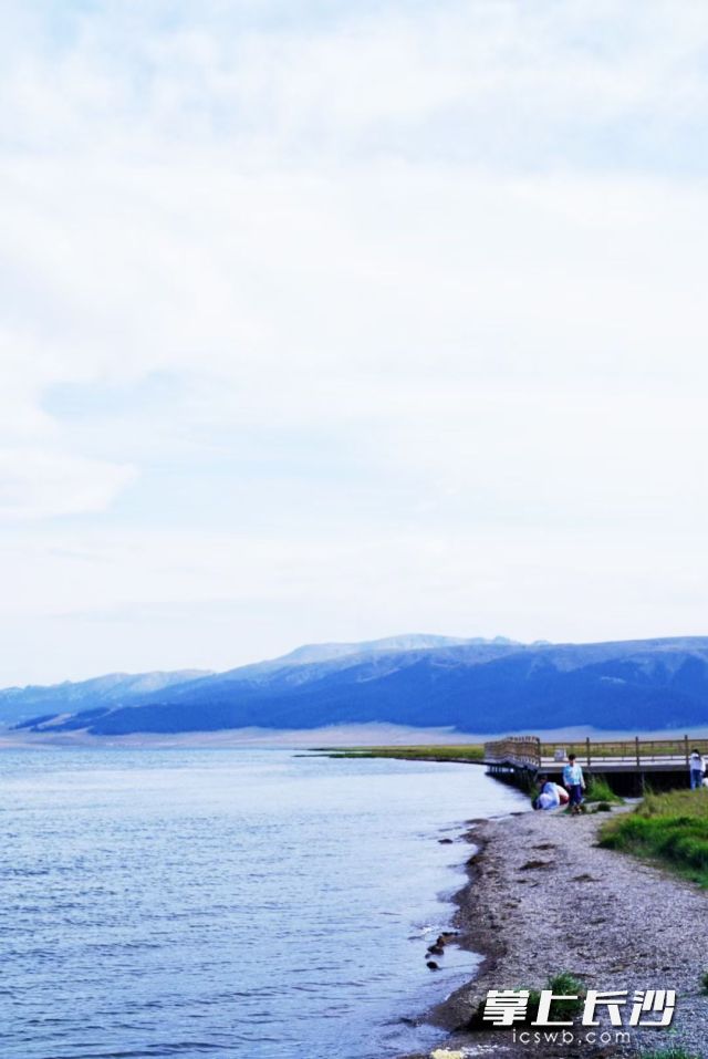 下周四，长沙阴天伴有小雨，最高气温降至27℃。  长沙晚报全媒体记者 舒元臻 摄