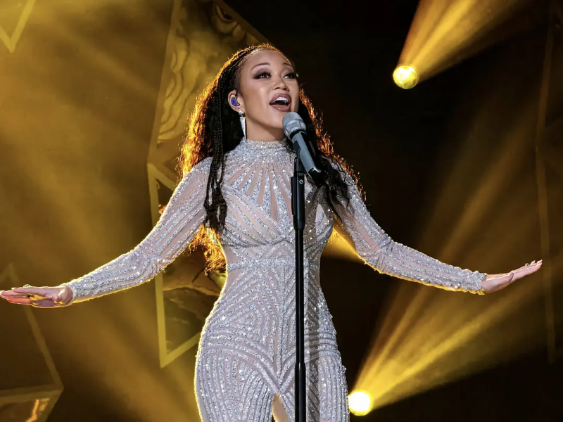 《歌手》系列综艺邀请各国优秀歌手参与，影响力从马栏山辐射全球，图为《歌手2024》选手chanté&nbsp;moore。图片来源于湖南卫视