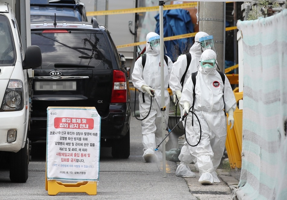 当地时间2020年8月16日，韩国首尔，一处教会发生新冠肺炎集体感染