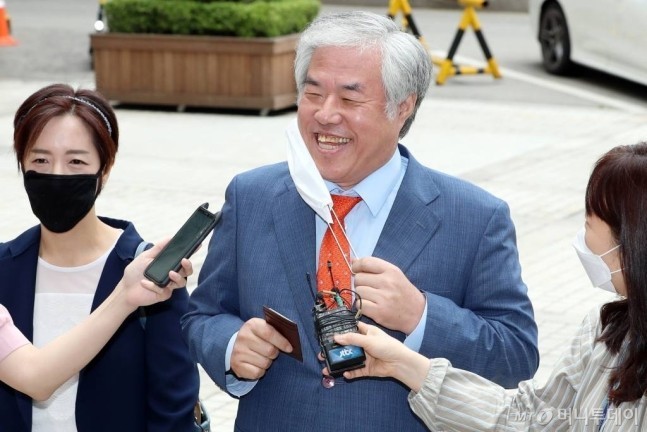 “爱第一”教会牧师全光勋