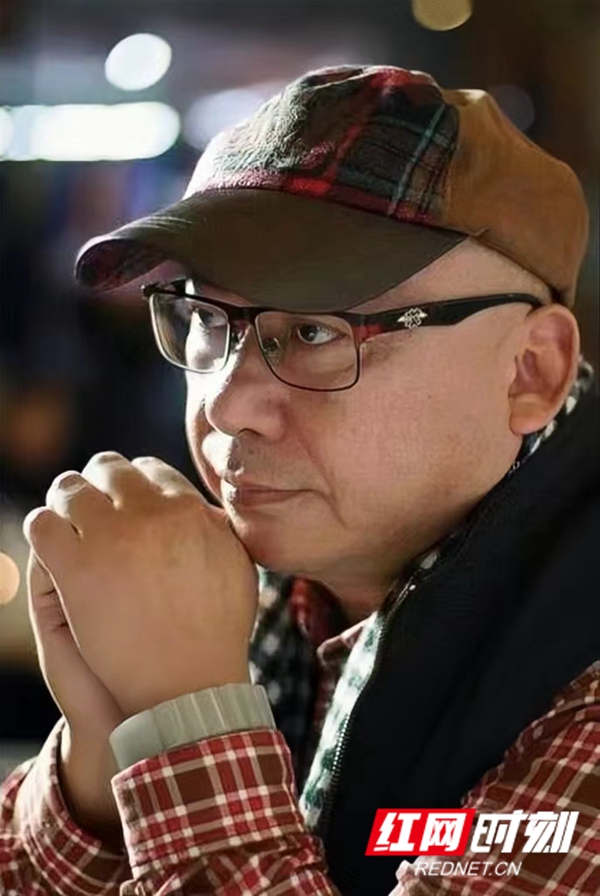 大写意花鸟画家、文艺评论家、作家苏高宇。