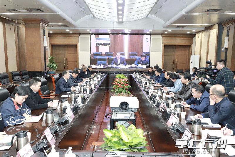 全市新冠肺炎病毒疫苗接种工作电视电话会议召开。 刘书勤 摄