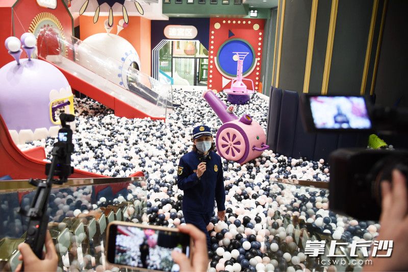 该儿童乐园一直未通过营业前的消防安全检查，并一直处于营业状态。均为长沙晚报全媒体记者 刘琦 摄