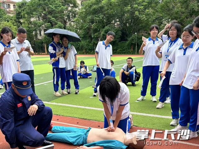 安全知识进校园。均为长沙晚报通讯员 王峰供图