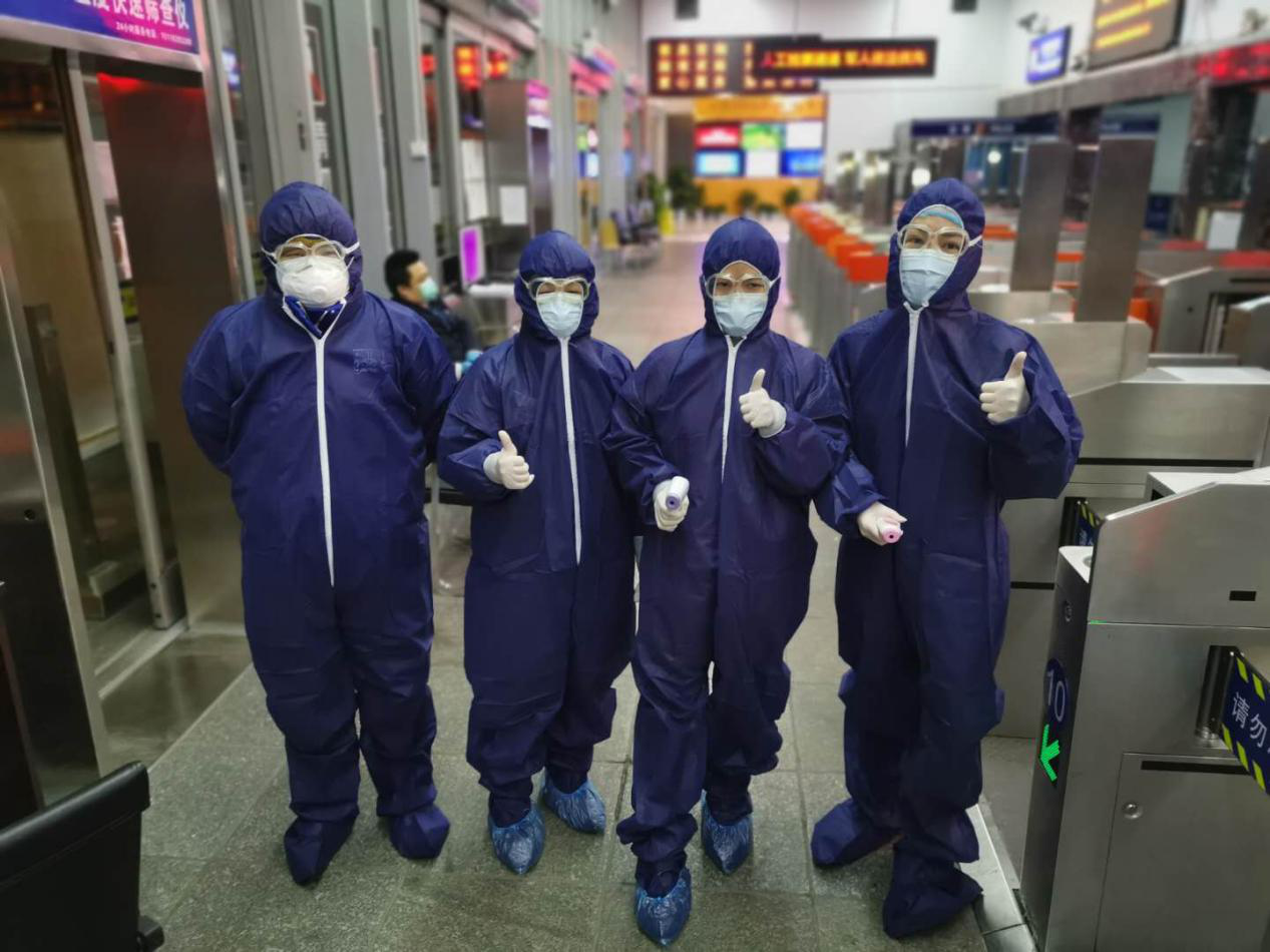 文艺路街道社区卫生服务中心 屈慧、刘湘薇、祝连珍、杨小花——为爱坚守，不离不弃