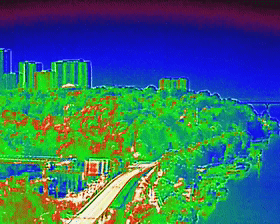 无人机远红外下可以直接识别出燃烧位置