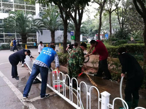 最近,吉立物业中心医院项目部,用实际行动为创建全国文明城市尽一份力。 最近,吉立物业中心医院项目部,用实际行动为创建全国文明城市尽一份力。