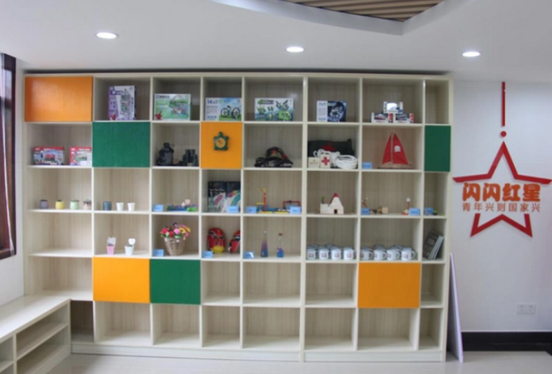 五色活力园“未来小战鹰”活动室。