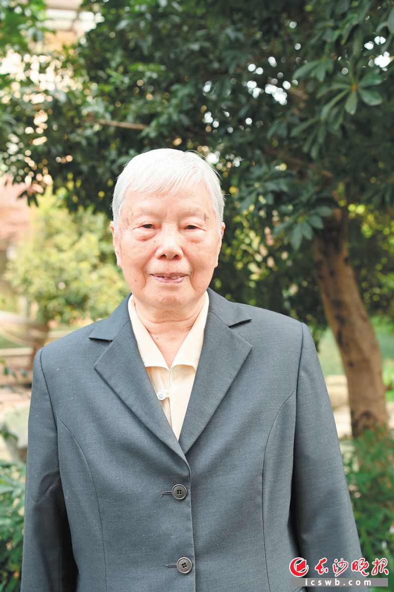 原长沙市自来水公司经理 傅四行